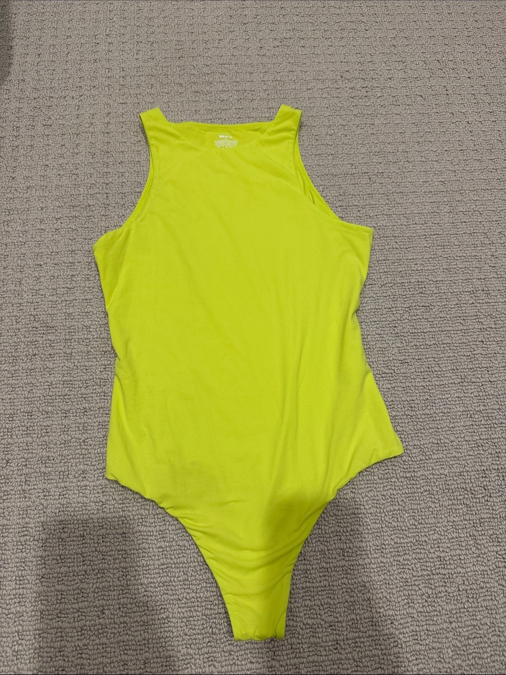 SKIMS FITS EVERYBODY HIGH NECK BODYSUIT NEON LIME